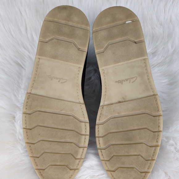 Clark's smooth leather chukkas, men's size 10M, brown - Picture 5 of 9